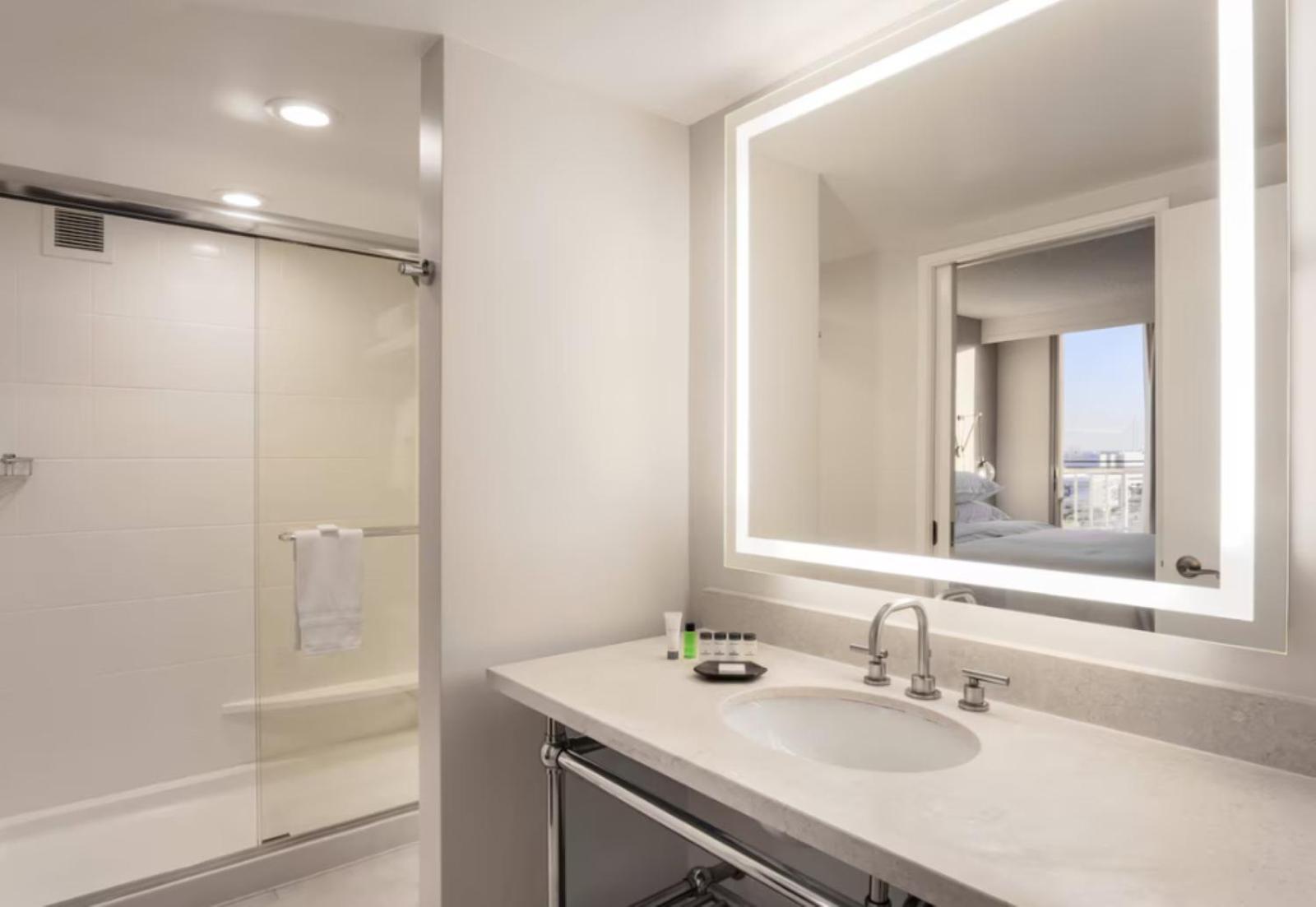 1 King & 1 Queen Club level 2 Bedroom Suite Balcony,1536618748:JPEG